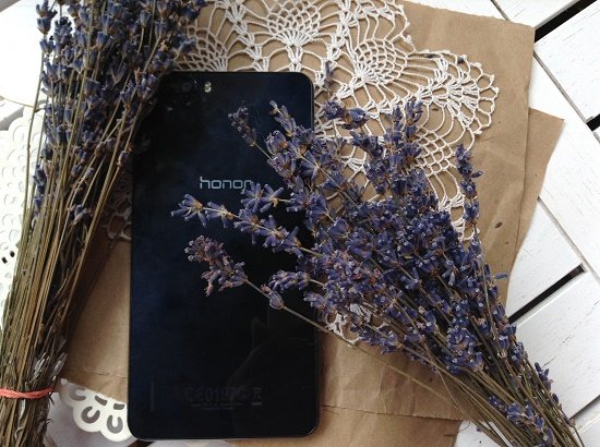 Ismerd meg az új Honor 6 Plus telefont