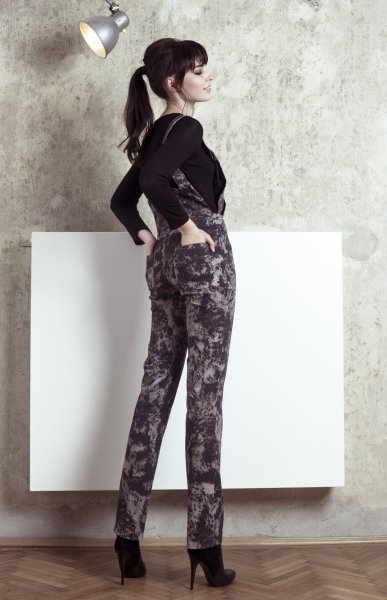 17ENIHORN_LOOKBOOK_JOAN top JO dungarees