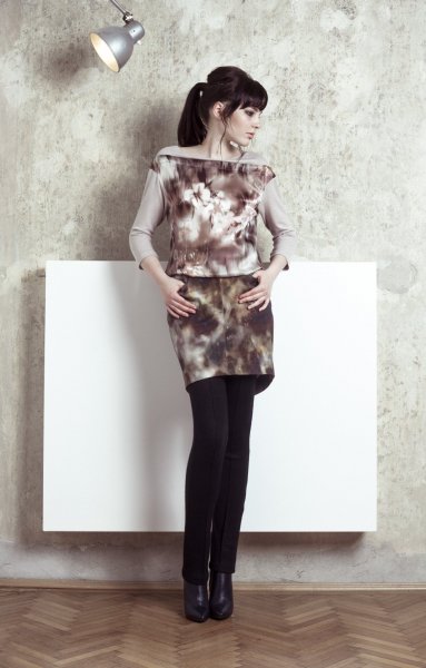 12ENIHORN_LOOKBOOK_LISBOA top ARIANE skirtwithleggings