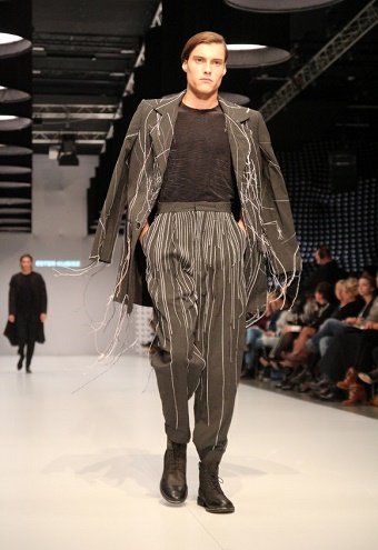 Ester Kubisz - I took a pinstripee for a walk – férfi kollekció