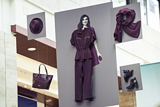 Légi „divatbemutató” a MOM Parkban