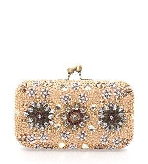 Az ünnepi gardrób 10 elengedhetetlen darabja