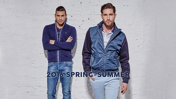 A kollekciónk első darabjai már az üzetekben és a webshopon is elérhetőek.